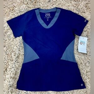 Barco Uniforms One Women's Aurora Scrub Top